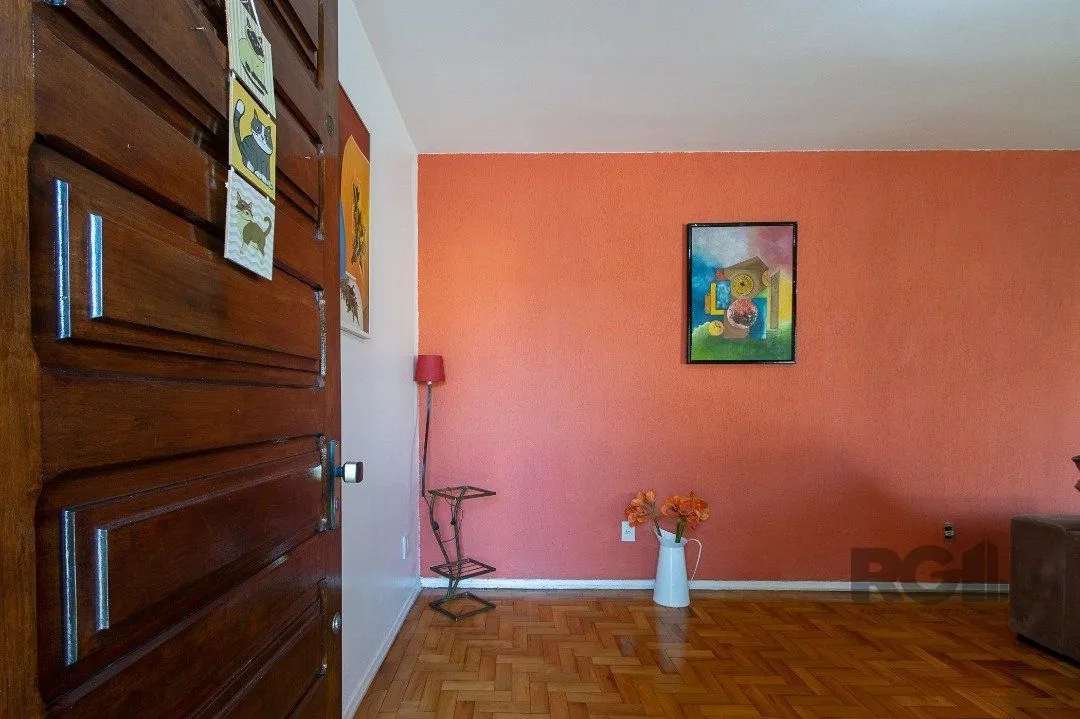 Imagem Casa térrea, com 3 dormitórios, 1 suíte, no bairro Ipanema.