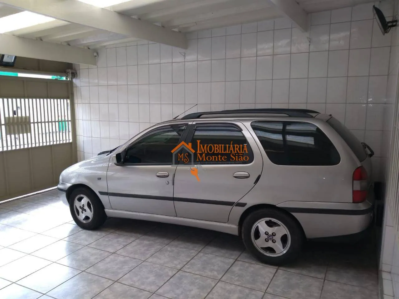 Imagem Sobrado com 3 dormitórios à venda, 176 m² por R$ 640.000,00 - Jardim São Jorge - Guarulhos/SP