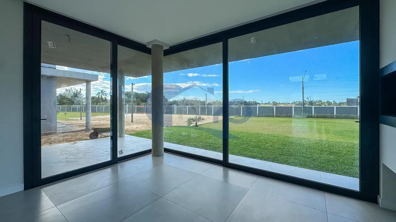 Imagem Casa de alto padrao com piscina privativa a venda na Costa do Mampituba, Passo de Torres/SC