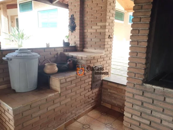 Imagem Chácara com 4 dormitórios à venda, 4800 m² por R$ 1.997.000,00 - Jardim Estância Brasil - Atibaia/SP