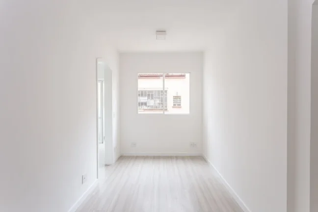 Imagem Apartamento Reformado 30M², 1Q, 1 Banheiro, 1 Vaga, Sol da Manhã, Churrasqueira, Salão de Festas.