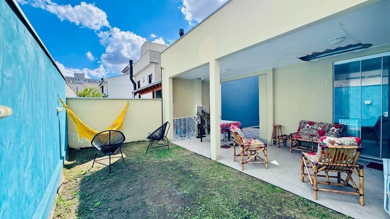 Imagem Casa em Condomínio, 3 dormitórios, 1 suíte, Passo Das Pedras, Porto Alegre.