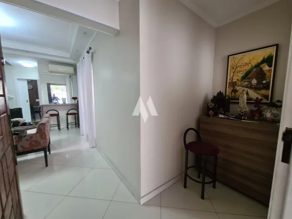 Imagem Casa Triplex no Marapé! Com 115m² e 3 quartos, sendo 1 suítes master com closet e 2 vagas!