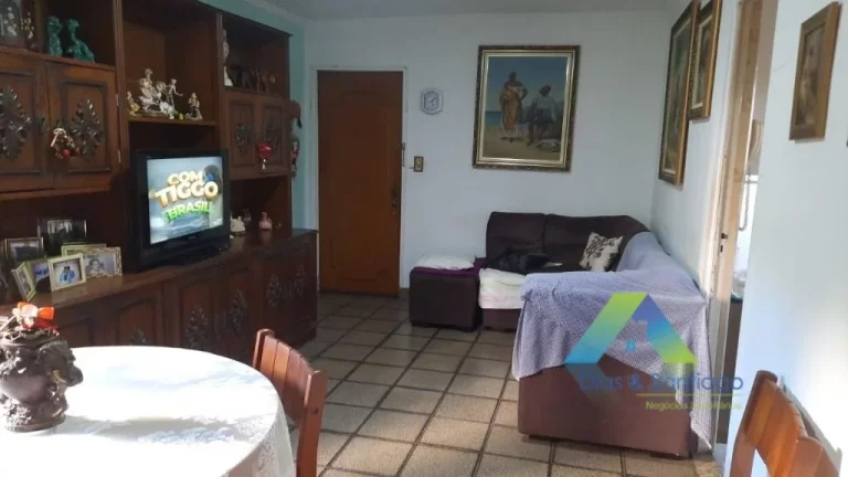 Foto do imóvel Apartamento com 3 dormitórios à venda, 62 m² por R$ 310.000,00 - Vila das Mercês