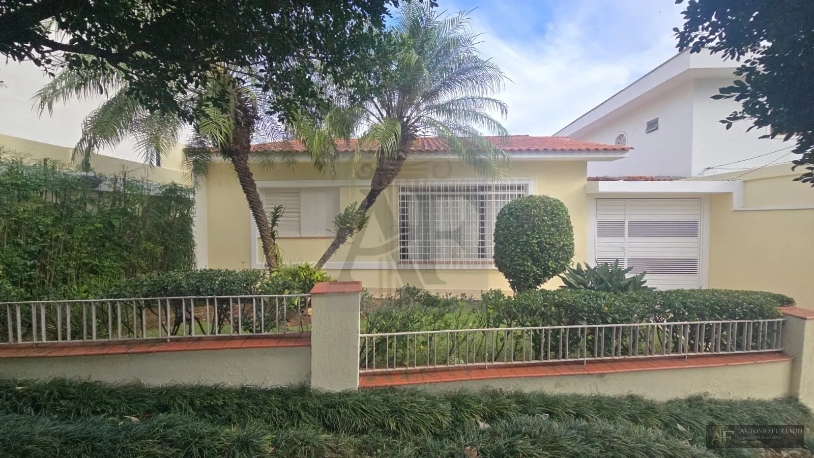 Imagem Casa à venda em Jardim Londrina, São Paulo
