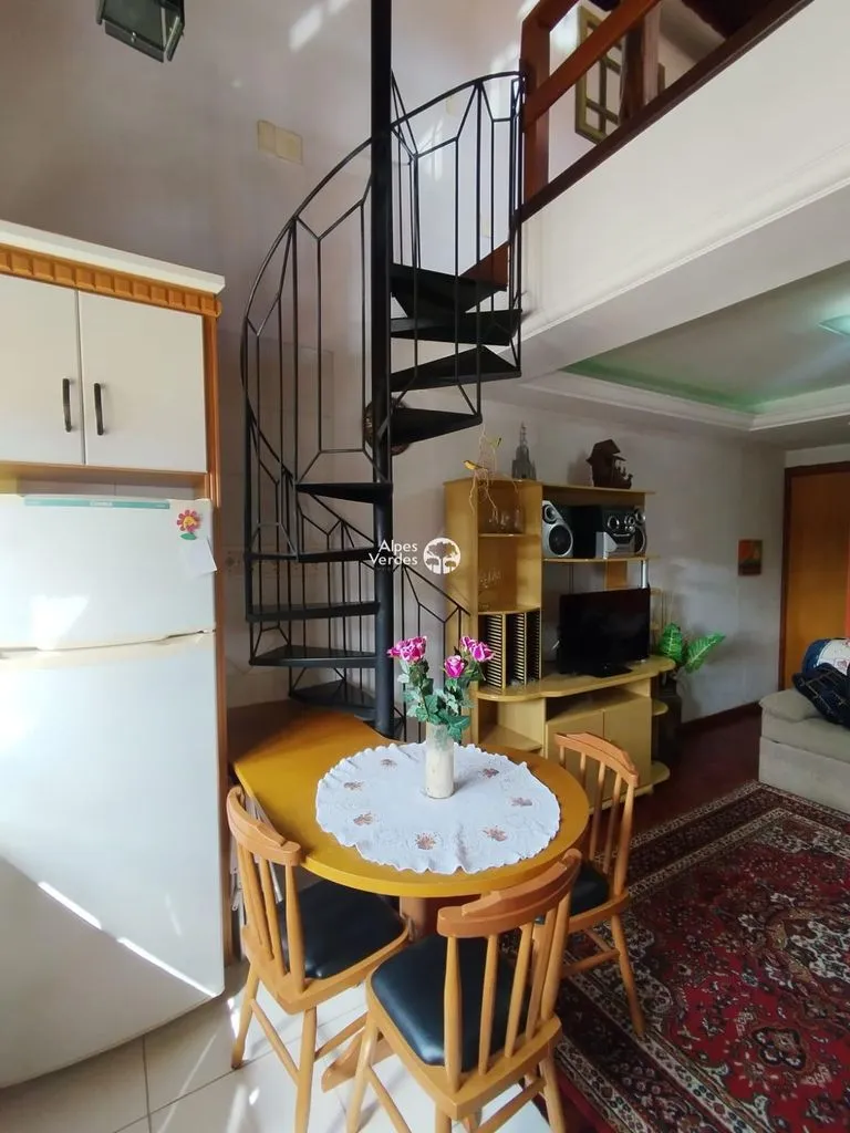 Imagem Vende-se apto mobiliado no centro de Canela- 2 Quartos- R$520.000,00