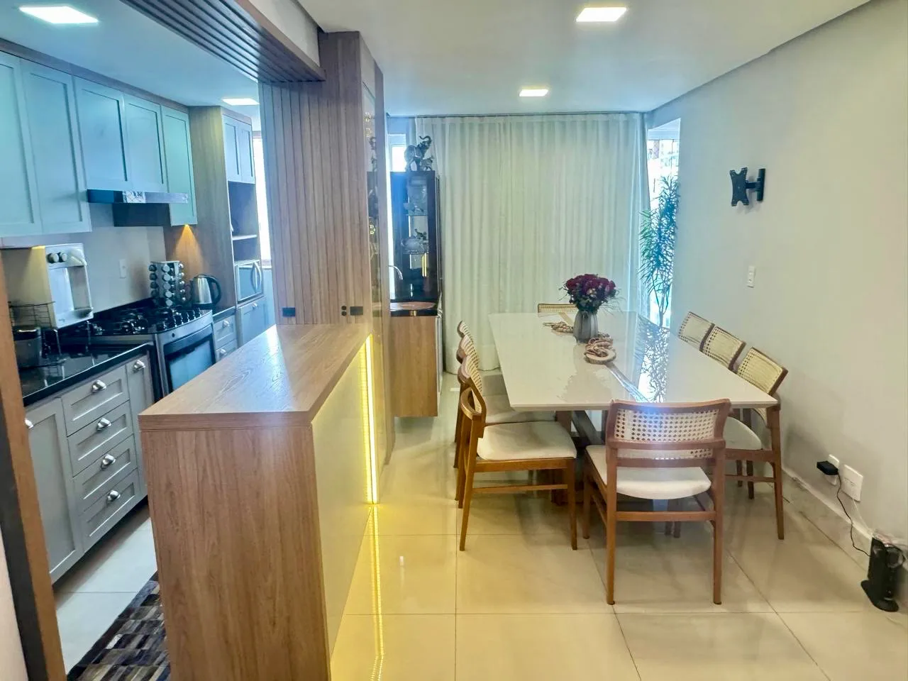 Imagem Apartamento com 4 Quartos à Venda, 140 metros em Praia de Itaparica - Vila Velha