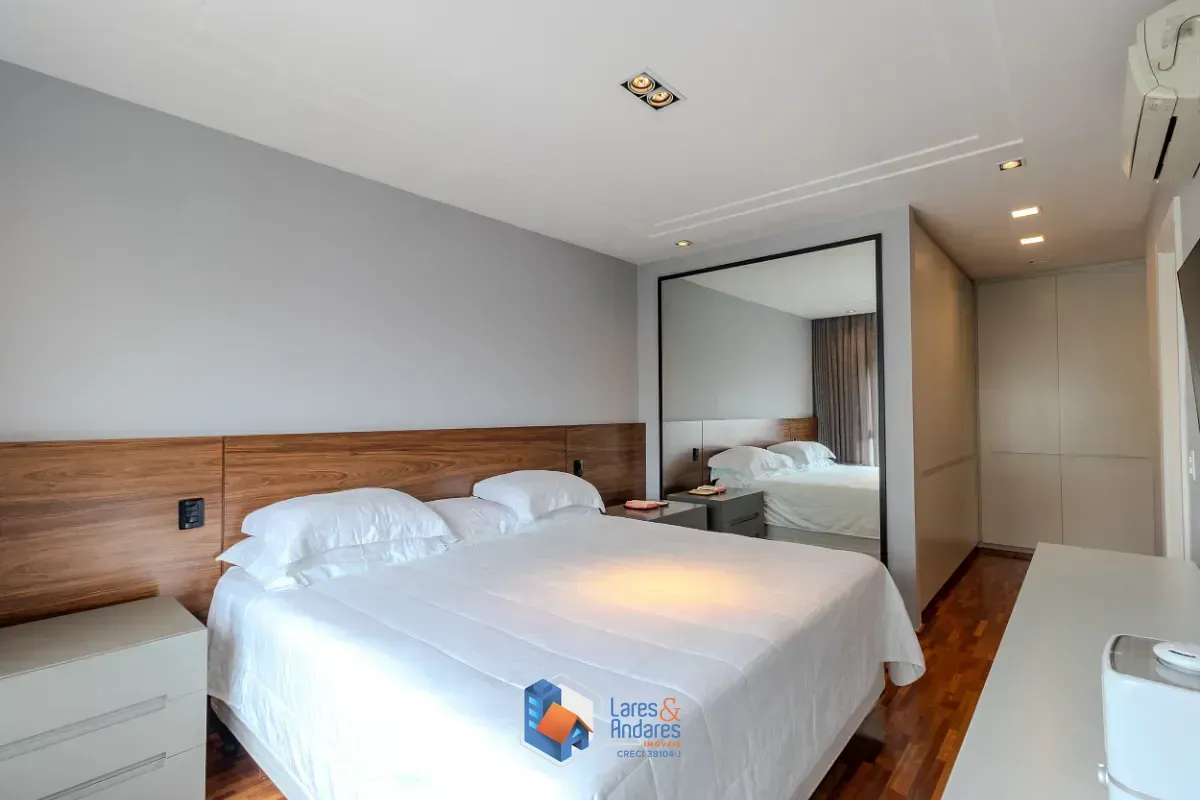 Imagem Apartamento para venda em Campo Belo com 3 quartos, sendo 3 suítes, 219m²