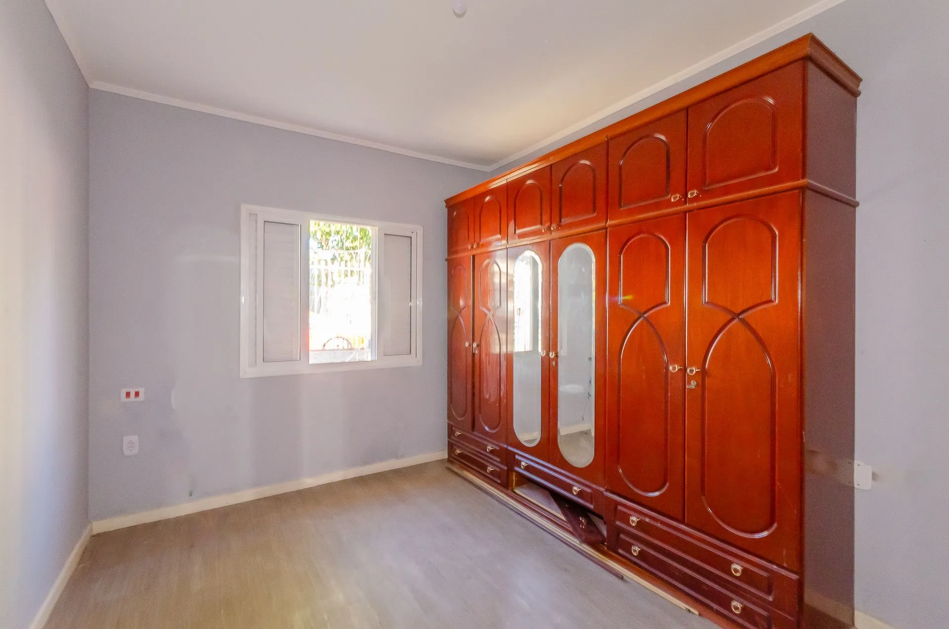 Imagem Casa a venda no bairro São José com 3 dormitórios e amplo pátio