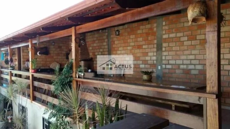 Imagem Casa 2 quartos com area de fogão a lenha em Sarzedo