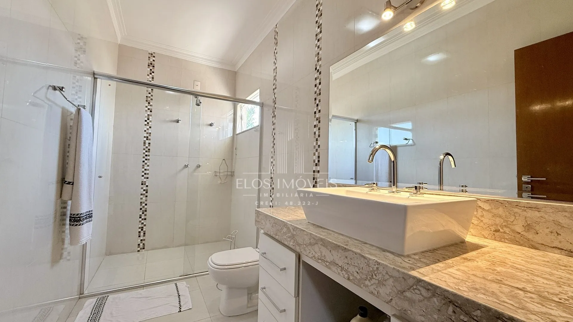 Imagem Sobrado de 3 quartos, 256m² no bairro Jardim Terras de Santa Elisa, em Limeira