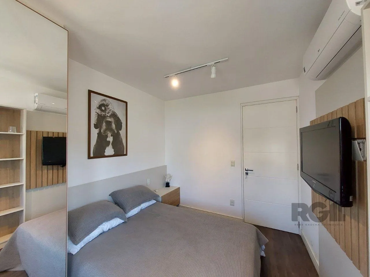 Imagem Casa para Venda - 296m², 3 dormitórios, sendo 1 suites, 3 vagas - Vila Nova, Poa