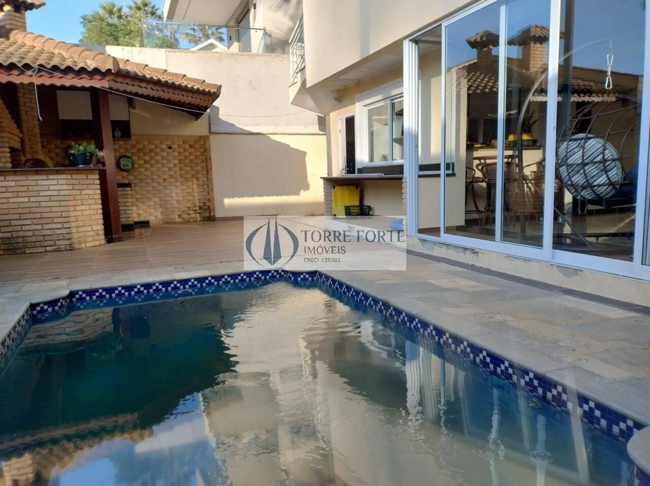 Imagem Casa de condominio no Aruja V com 4 suites 4 vagas no Jardim Fazenda Rincão