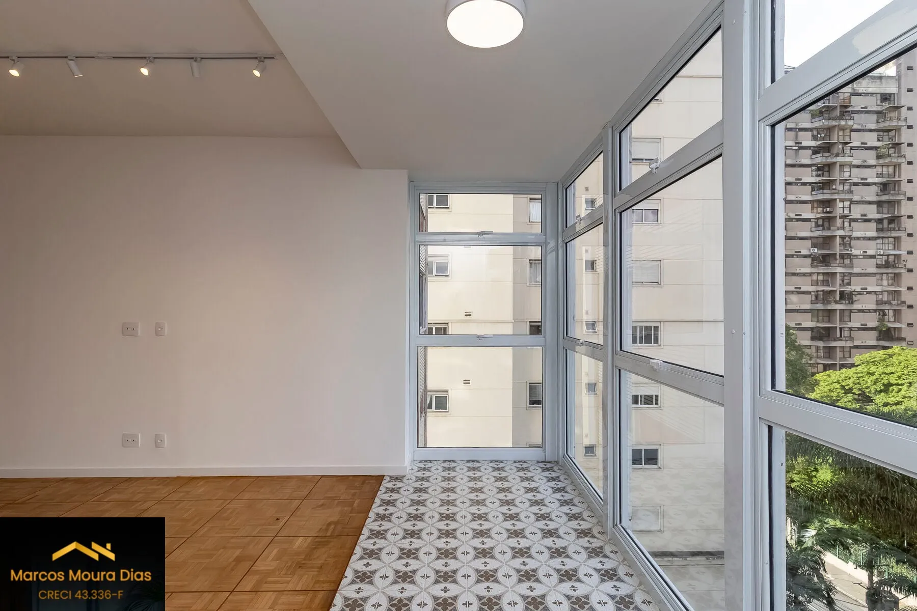 Imagem Apartamento Reformadíssimo 3 Suites, 141 m2, no Jardins