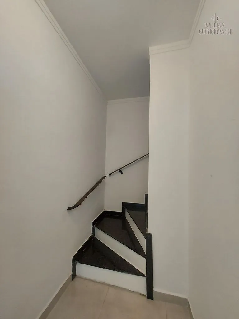Imagem SOBRADO EM CONDOMINIO COM QUINTAL PRIVATIVO