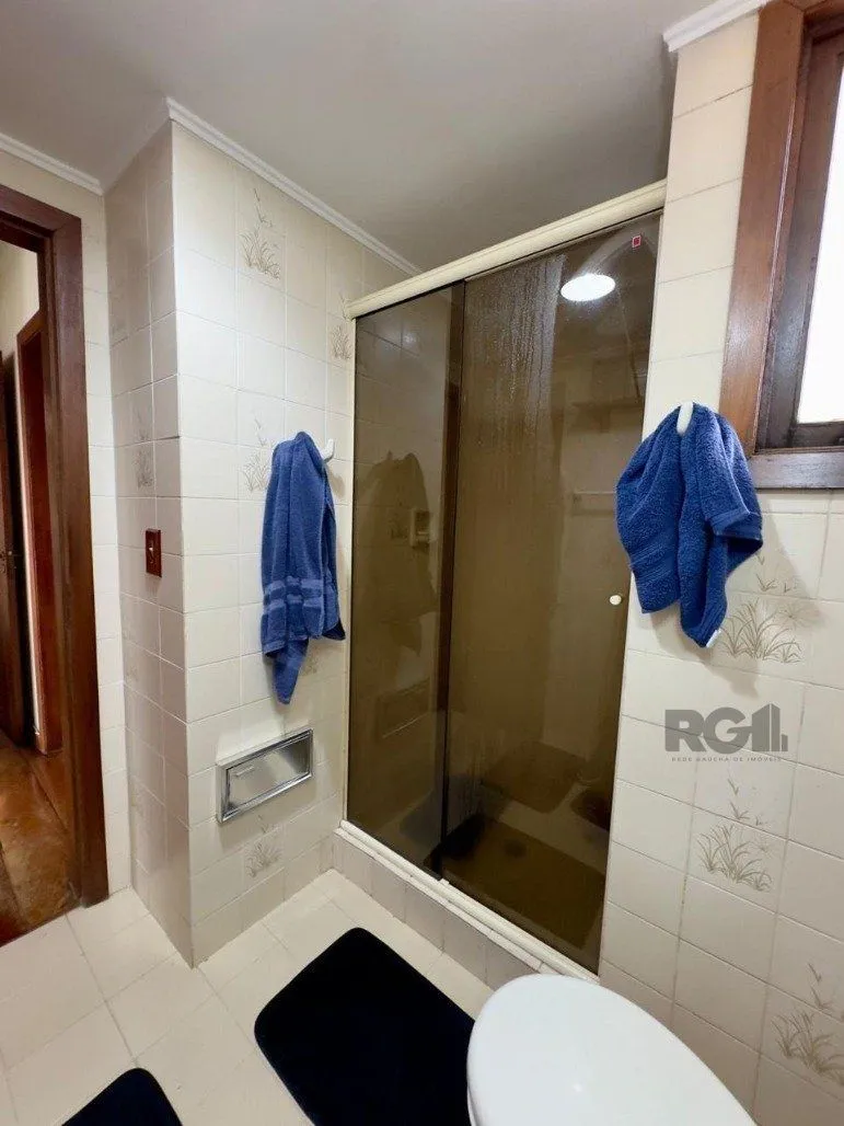 Imagem Cobertura duplex a venda semi mobiliada no bairro Petrópolis.