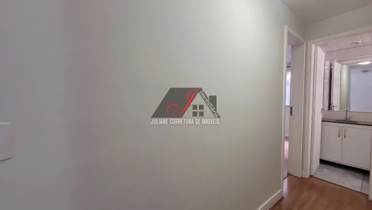 Imagem Apartamento térreo, 02 quartos sendo um suíte, a venda no bairro Portão em Curitiba.