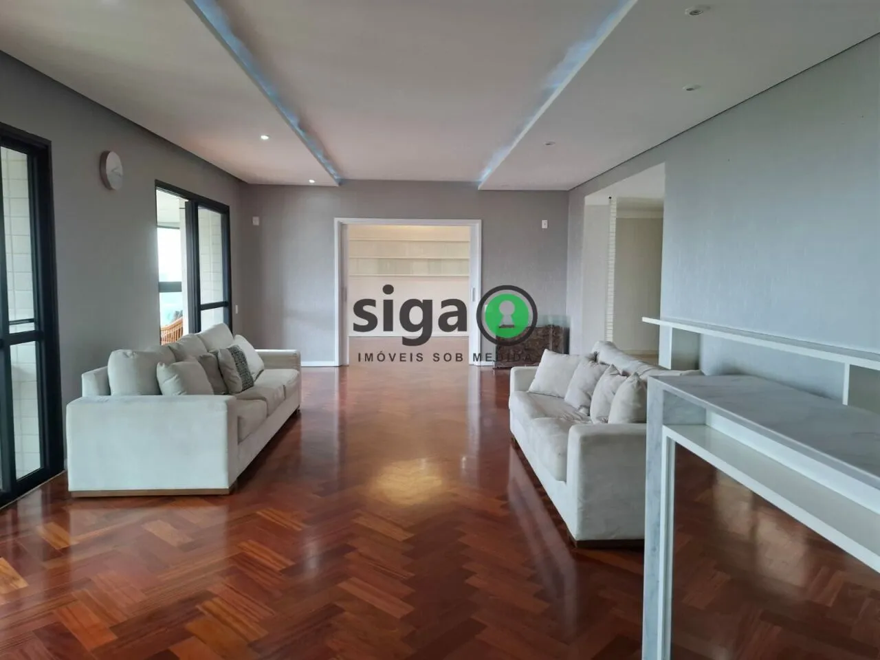 Foto do imóvel Apartamento disponível para locação - 400m²- 4 suítes - 5 vagas - Depósito privativo