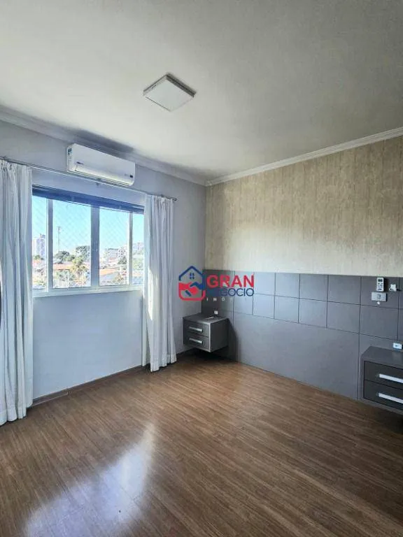 Imagem Apartamento mobiliado no centro de São José