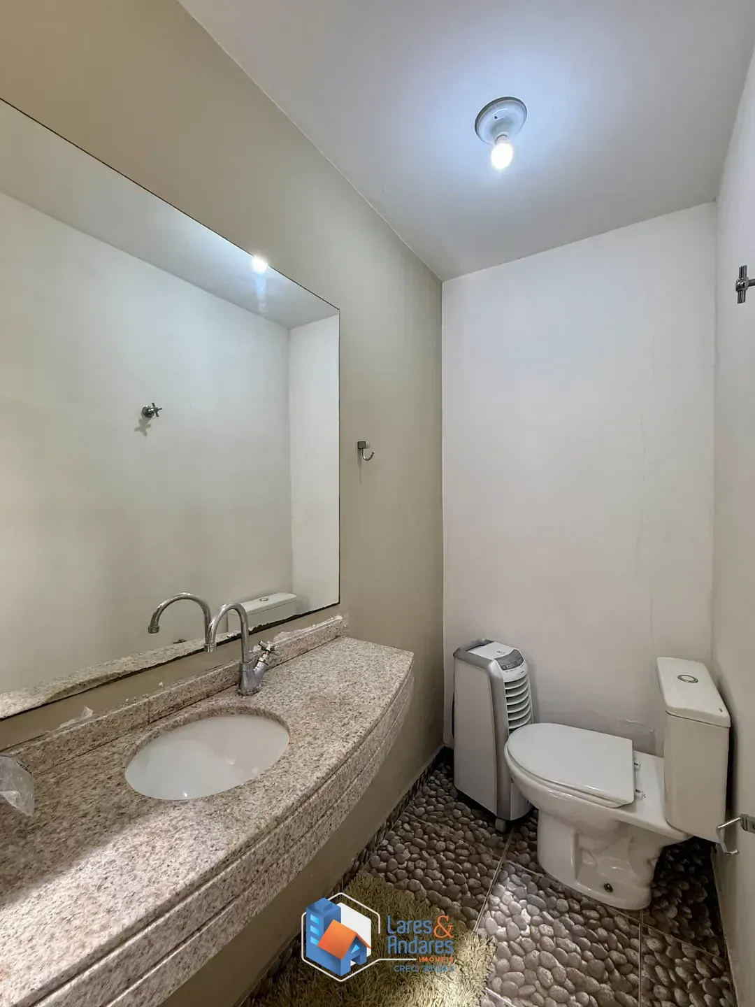 Imagem Sobrado para venda em Santo Amaro com 3 quartos, sendo 1 suíte, 165m²