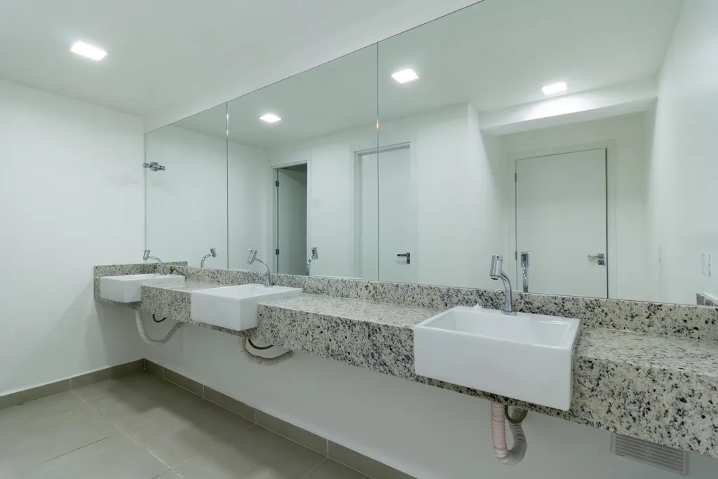 Imagem PONTO COMERCIAL em Curitiba - PR, Portão