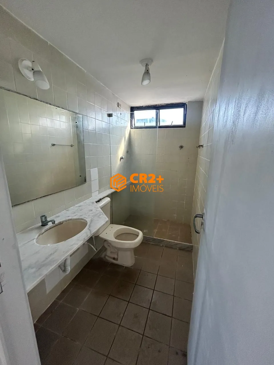 Imagem Vendo Cobertura Duplex à Beira-Mar em Candeias Oportunidade Única! 240m²