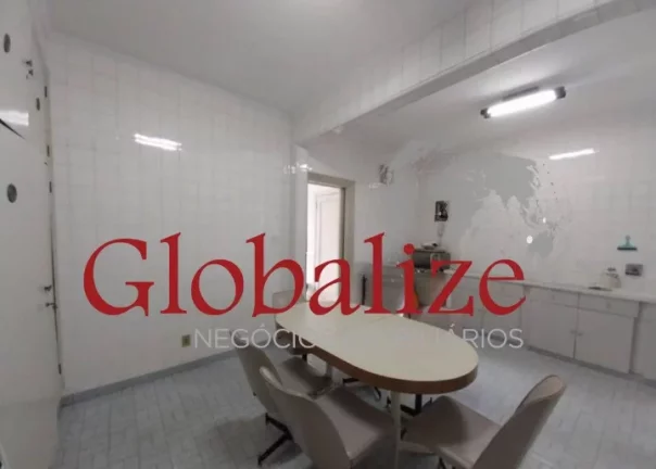 Imagem Apartamento térreo à venda com 128m², 3 quartos, 2 banheiros e 1 vaga por R$639.000,00 no Gonzaga em Santos