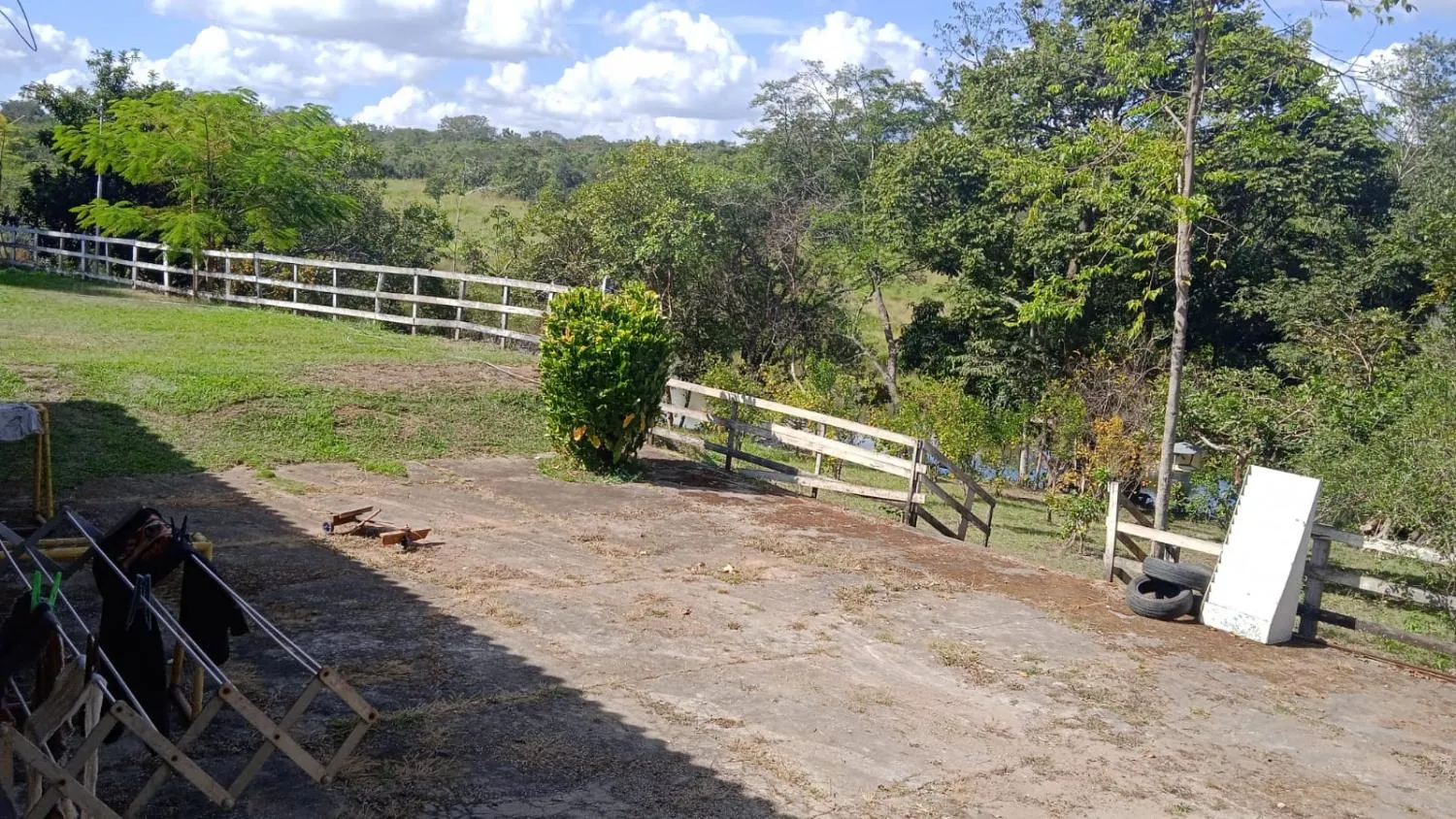 Imagem Vendo um excelente sítio em Carmo do Cajuru /MG , com 90.000 m² de área,