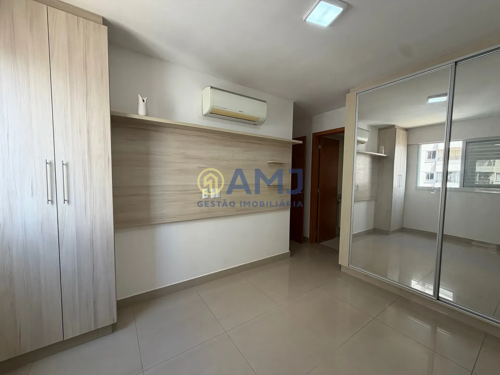 Imagem APARTAMENTO À VENDA | OPORTUNIDADE - PRAÇA SUDOESTE | VILA LUCY
