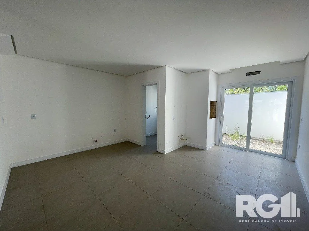 Imagem A chave dos sonhos que você busca esta aqui, nesta casa em bairro planejado na cidade de Canoas.