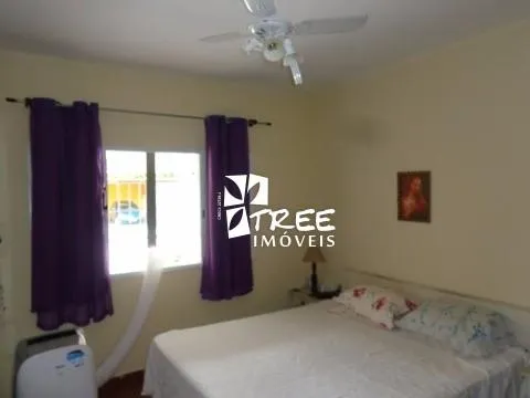 Imagem VENDA DE CHÁCARA NO COPACO, EM ARUJÁ/SP, A/T de 1.700m², A/C 150m², 3 dorm, sala com lareira, espaço c/ churrasqueira, pomar e 10 vagas. CONSULTE-NOS.