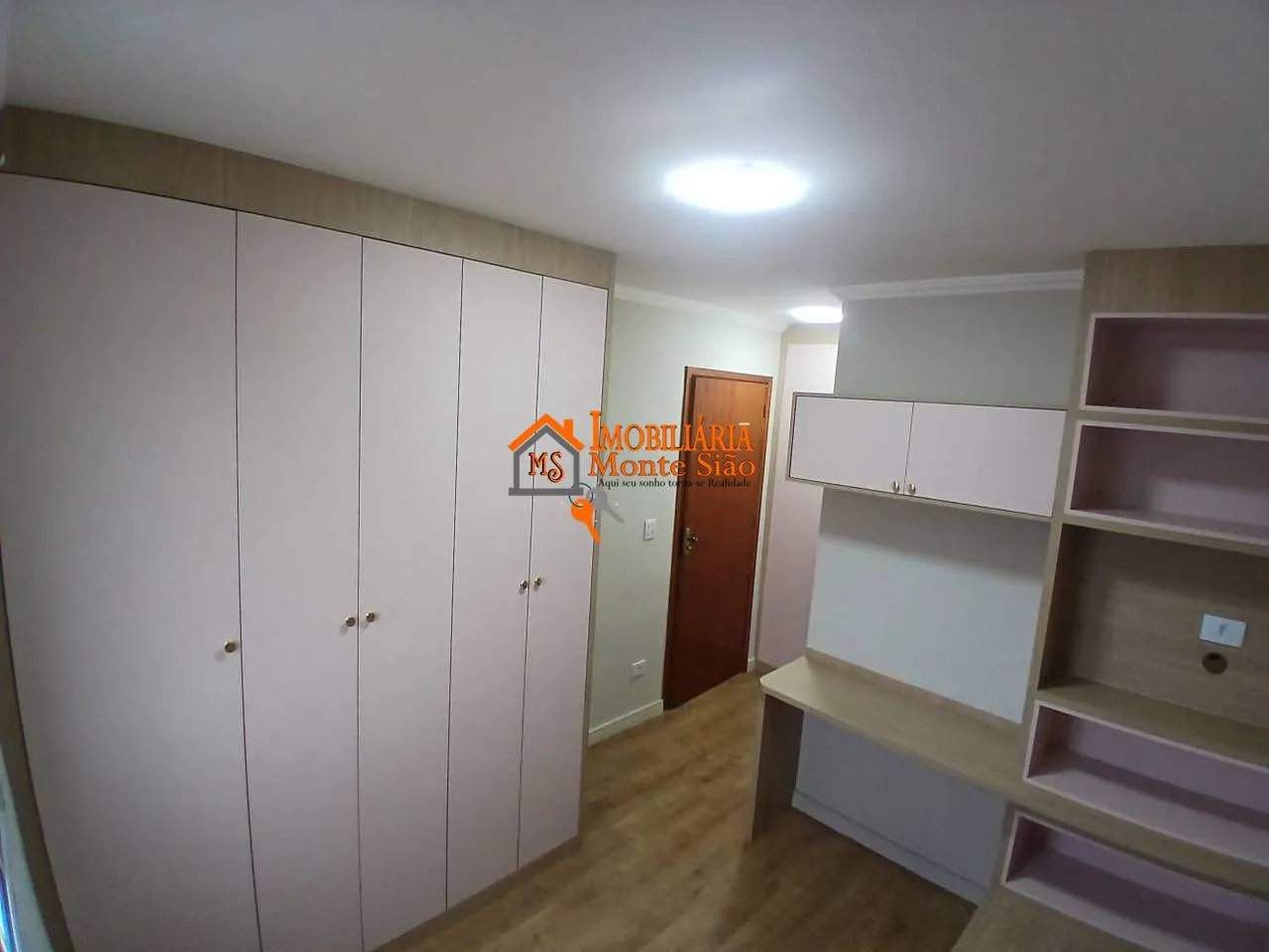 Imagem Apartamento com 3 dormitórios à venda, 65 m² por R$ 480.000,00 - Residencial e Comercial Guarulhos - Guarulhos/SP