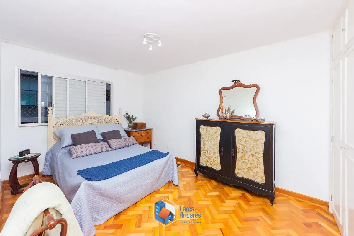 Imagem Apartamento para venda em Campo Belo com 4 quartos, sendo 1 suíte, 180m²
