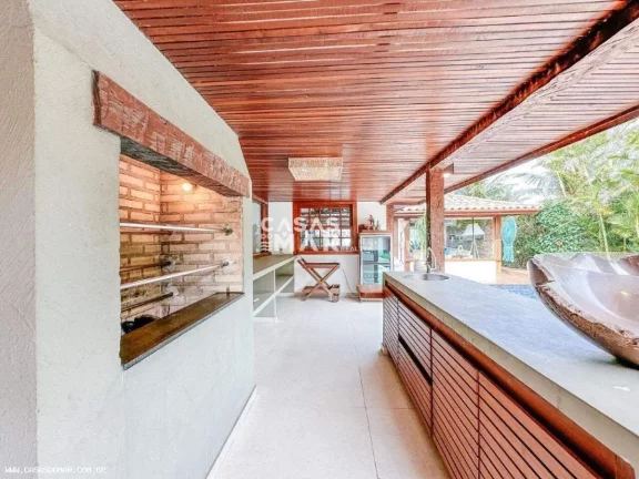 Imagem Magnífica Casa à Venda em Armação dos Búzios-RJ, Bairro Ferradura: 7 Quartos, 6 Suítes, 7 Banheiros, 2 Vagas, 540m²!