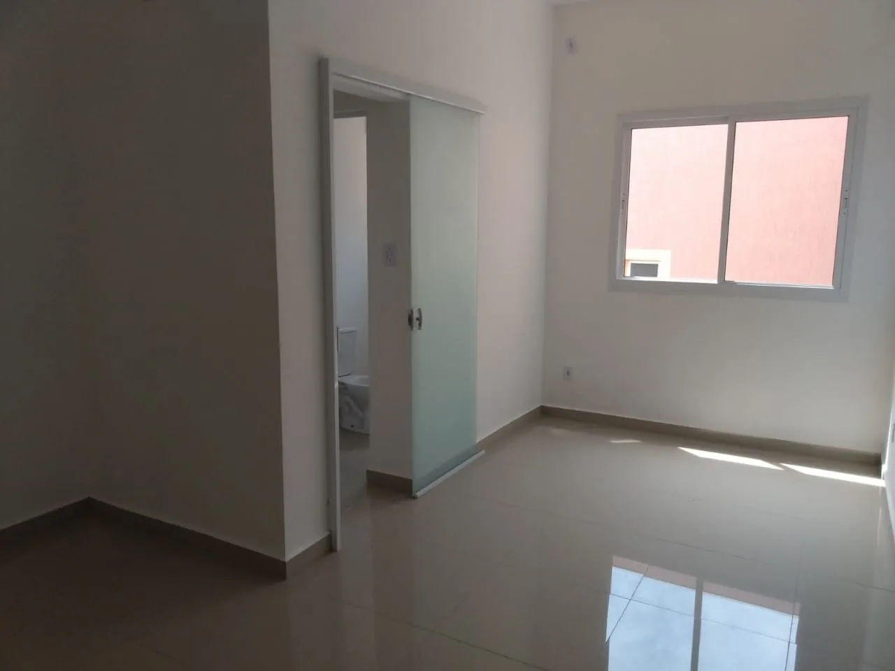 Imagem Comercial para Locação 49.53M², Centro, Pindamonhangaba - SP | EDIFÍCIO COMERCIAL NAIR