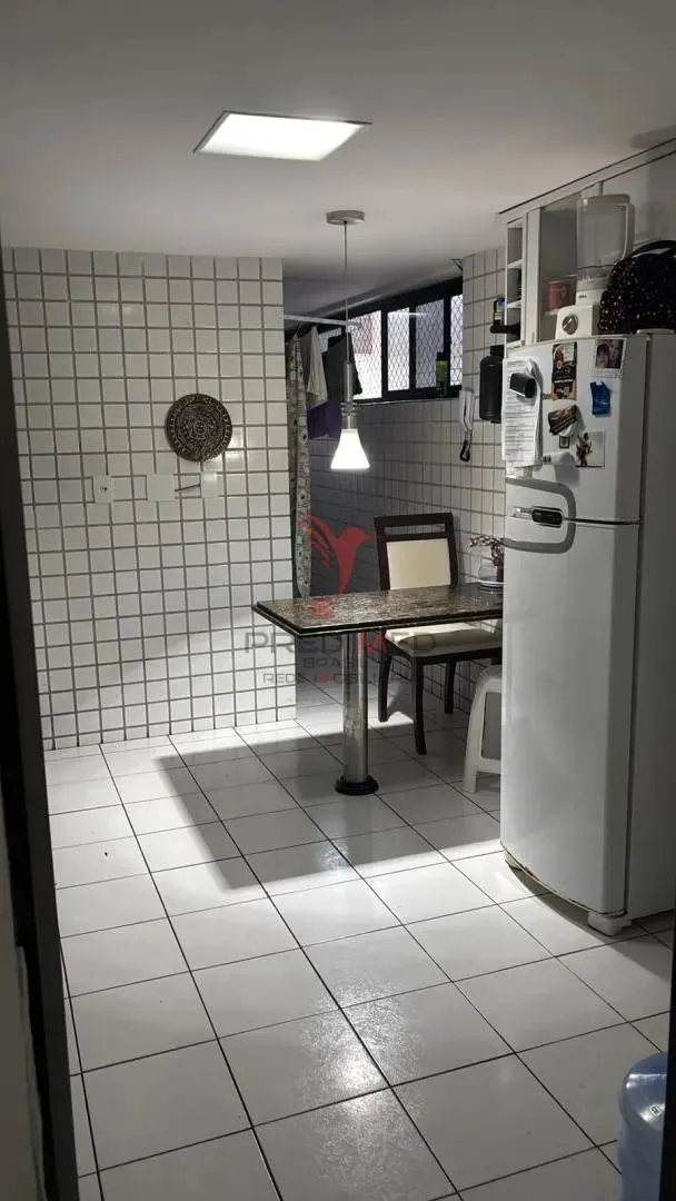 Imagem Apartamento Amplo de 109m² com Varanda e Conforto no Coração de Manaíra, João Pessoa