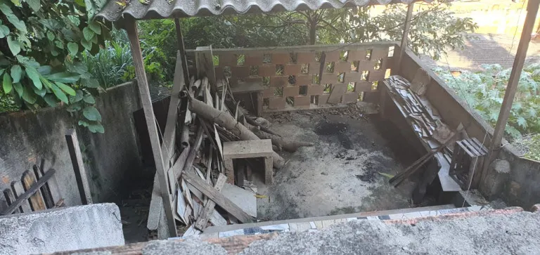 Imagem Casa com 2 Quartos à Venda, 20 m² em Campo Grande - Rio de Janeiro