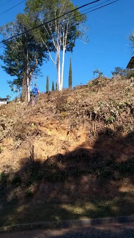 Imagem Terreno em Condomínio para Venda em Teresópolis / RJ no bairro Vargem Grande