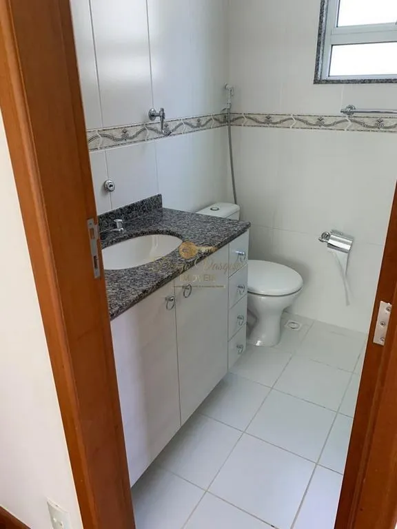 Imagem Casa em Condomínio para Venda em Teresópolis / RJ no bairro Agriões