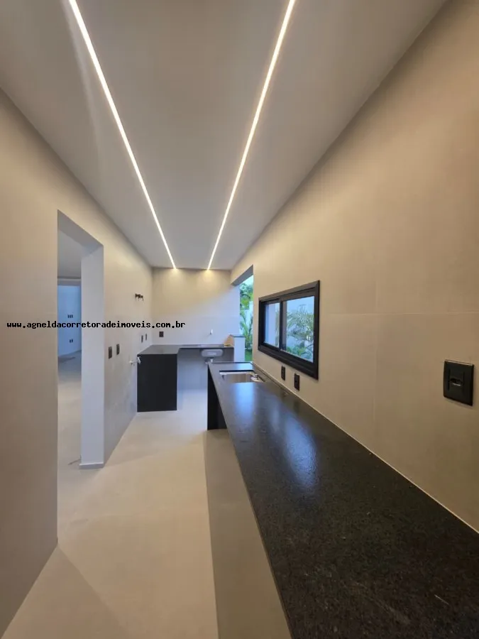 Imagem Casa em Condomínio para Venda em Parnamirim, Pium (Distrito Litoral), 4 dormitórios, 4 suítes, 6 banheiros, 4 vagas