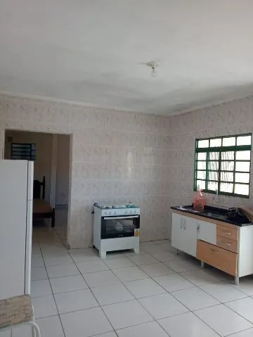 Imagem VENDA DE CASA NO ARUJAMÉRICA, EM ARUJÁ/SP 66,40m², com quarto e cozinha amplos, banheiro social, lavanderia coberta e 02 vagas p/ autos. CONSULTE-NOS