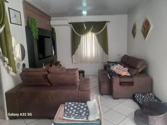 Imagem Casa para Venda em Concórdia, Petrópolis, 2 dormitórios, 1 banheiro, 1 vaga