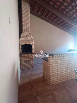 Imagem Casa com 3 dormitórios à venda, 200 m² por R$ 370.000,00 - Jardim Adelaide - Itumbiara/GO