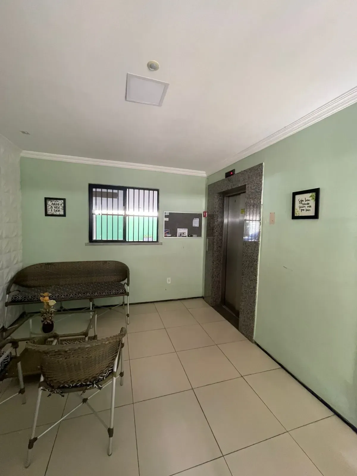 Imagem Apartamento com 2 Quartos à Venda, 60 m² em Presidente Kennedy - Fortaleza