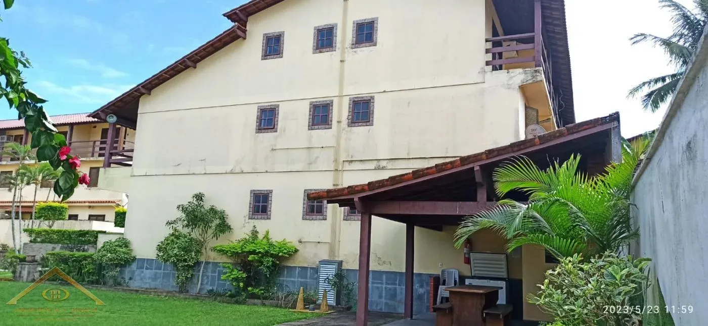 Imagem Casa em Condomínio para Venda em Cabo Frio / RJ no bairro Peró