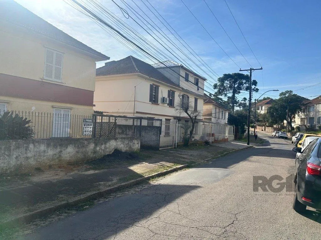 Imagem Vende-se casa 2 dormitórios 2 vagas de garagem com casa nos fundos - 145m² - Passo D'areia