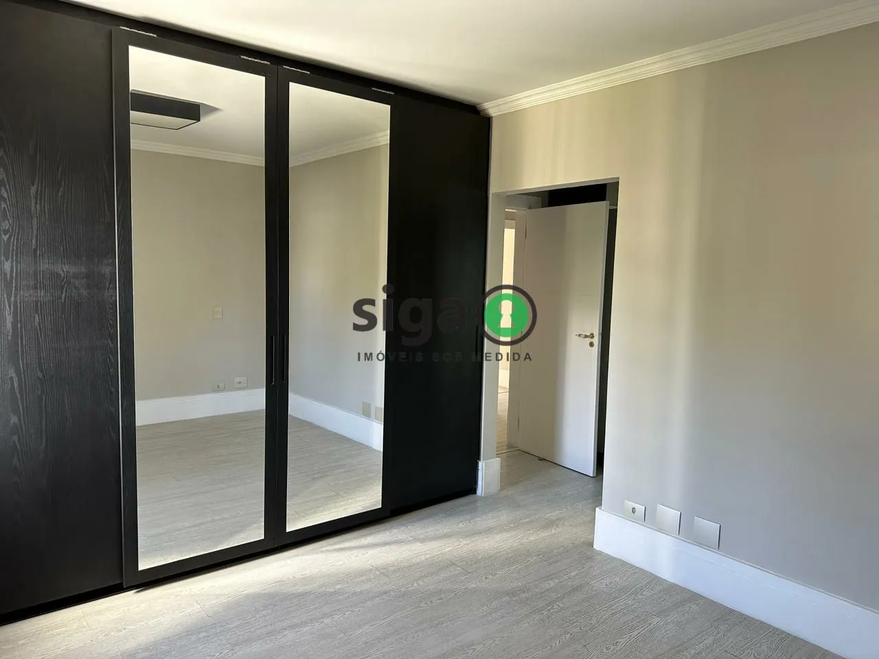 Imagem Apartamento na Vila Andrade, 4 quartos, 2 suítes, 200m², São Paulo - Ed.: MAISON CHAMPENOIS