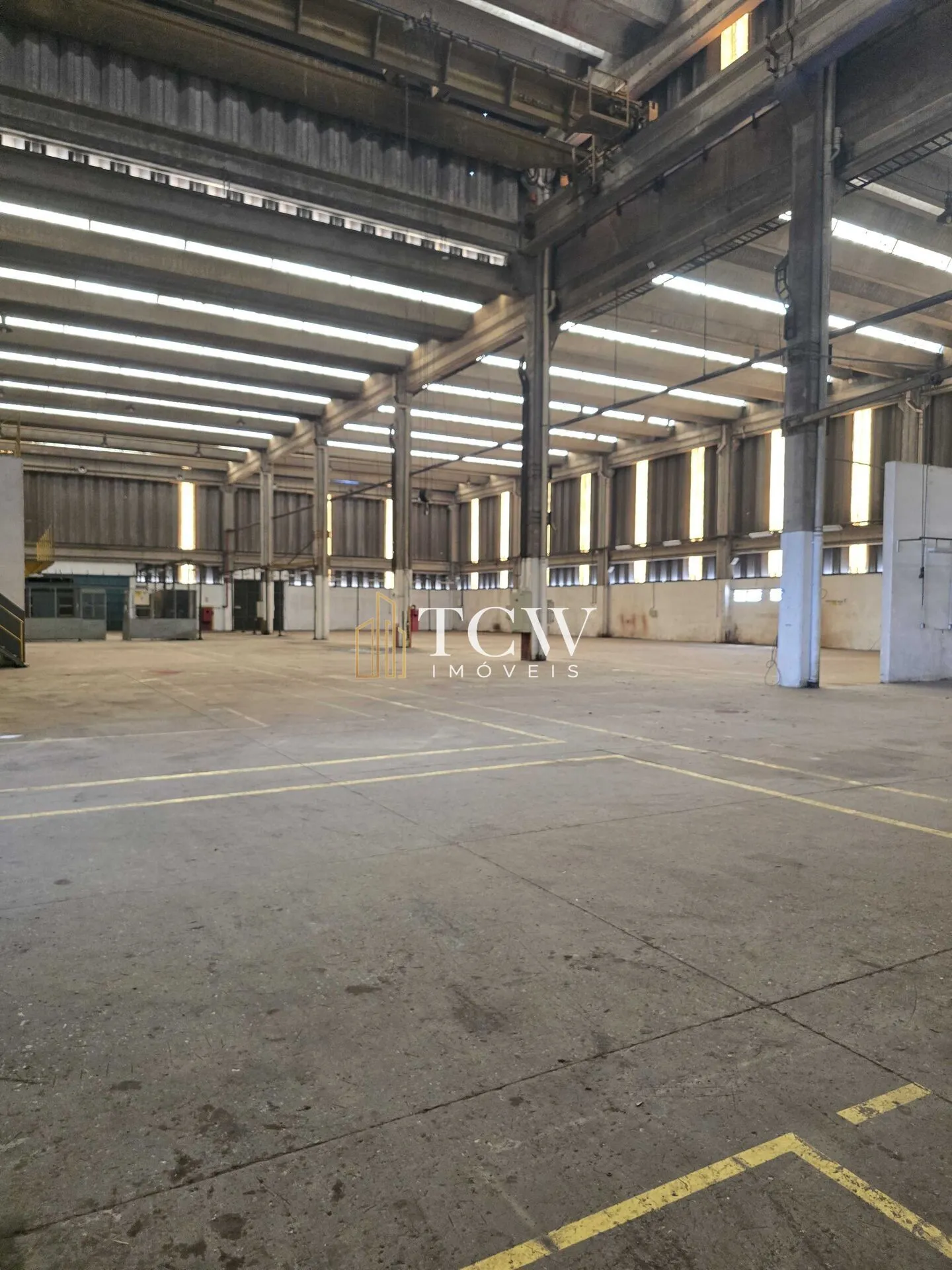 Imagem Galpão Industrial à Venda em Cumbica - Guarulhos/SP | 8.000 m² Construídos | Terreno 20.000 m²