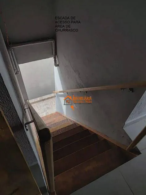 Imagem Sobrado com 4 dormitórios à venda, 312 m² por R$ 636.000,00 - Jardim Presidente Dutra - Guarulhos/SP