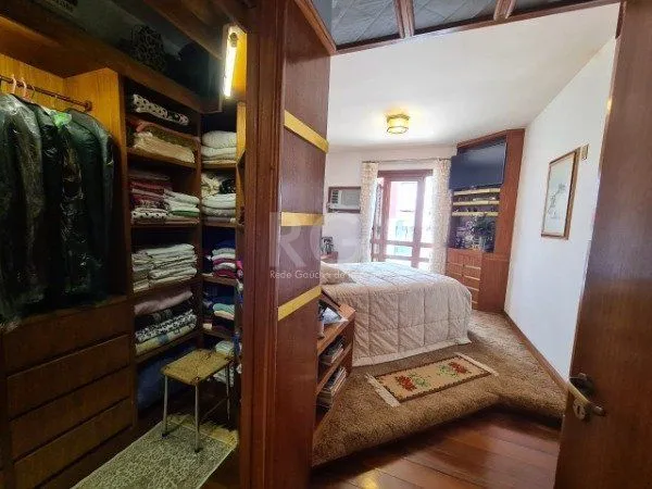 Imagem Cobertura para Venda - 263.45m², 3 dormitórios, sendo 1 suites, 2 vagas - Mont Serrat